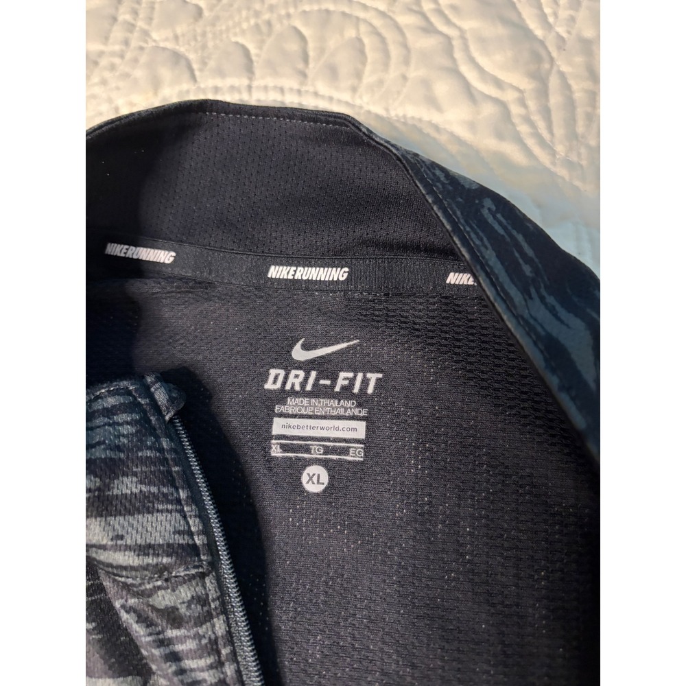 Nike Running Dri-FIT 1/4 Zip Pullover Womens XL Grey Camo Thumbhole Long Sleeve - Picture 2 of 4